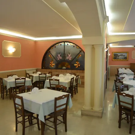 Отель Toscano 3*
