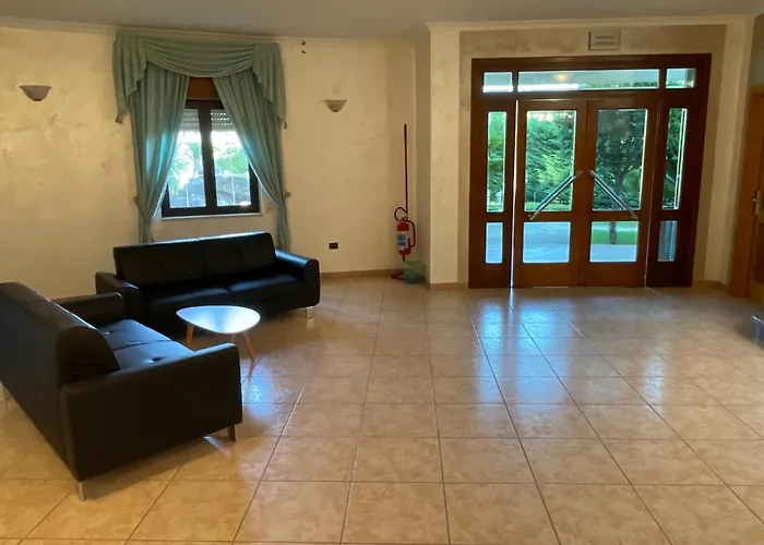 Отель Toscano 3*