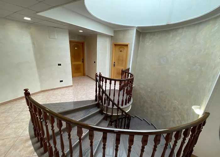 Отель Toscano 3*