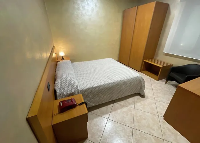 Отель Toscano Tarsia