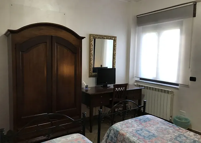 Отель Toscano 3*