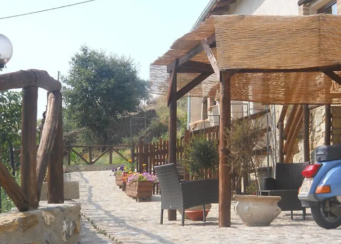 Toscano Отель Tarsia