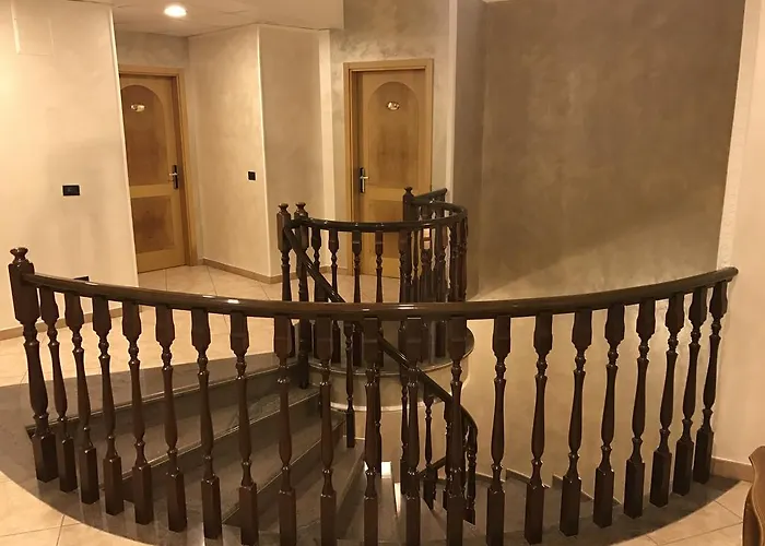 Отель Toscano Tarsia